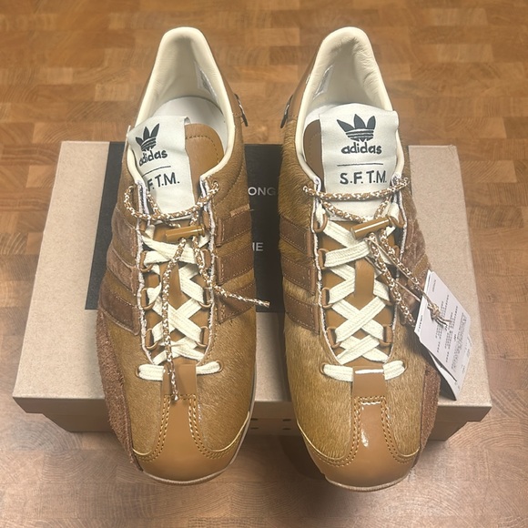 Exclusive Adidas X Song for the Mute Collab Men’s 6 fits Women’s 7.5/8 - Picture 5 of 5